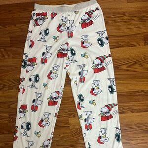 NWOT women’s medium Peanuts snoopy pajama pants